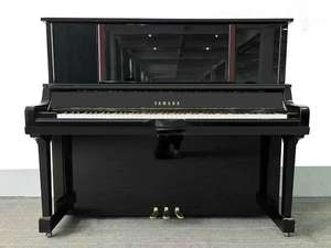 Piano Vertical <span class=keywords><strong>Yamaha</strong></span> UX300 Classics Color Negro en Venta, Excelente Calidad de Sonido para el Hogar y el Estudio - Product Image 1