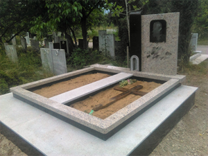 Grafstenenfabriek direct van de fabrikant met ontwerp- en projectoplossingen voor begraafplaatsen - Product Image 6