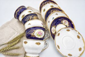 Juego de té de <span class=keywords><strong>porcelana</strong></span> de estilo checo de lujo, juego de tazas y platillo, vajilla ucraniana, 12 Uds. - Product Image 3