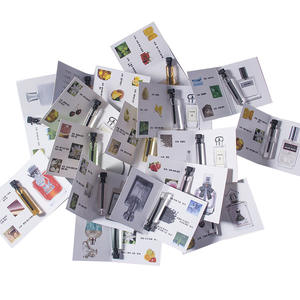 Échantillon <span class=keywords><strong>de</strong></span> parfum en gros pour usine : carte d'échantillons <span class=keywords><strong>de</strong></span> parfum Eau <span class=keywords><strong>de</strong></span> Parfum avec liquide parfumé longue durée pour les nouveaux clients souhaitant tester les mini-parfums - Product Image 1