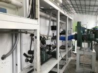 Welldone Quanzhou-Made Full Servo Windel maschine für Erwachsene CE-zertifizierte Produktions linie Neuzustand Holz zellstoff Rohstoff motor