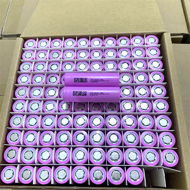 Bulk in Stock Lithium Battery 18650 Rechargeable Battery 3.7v 2200mah 2500mah 2600mah Lithium Ion Batteries 18650
