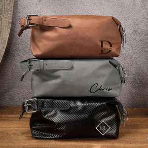 Neceser de Viaje Personalizado de Cuero PU Grabado, Diseño Elegante, Neceser de Cuero Sintético Grabable con Láser para Hombre - Product Image 1