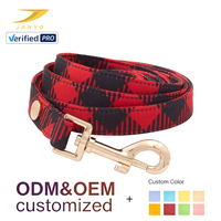 Laisse d'entraînement pour chien à motif écossais imprimé sur mesure, conception par sublimation intégrale, boucle carrée dorée, accessoire quotidien pour animaux de compagnie en extérieur