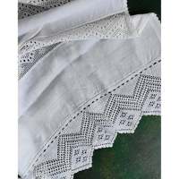 Collection de nappes et rideaux Daniele F. Linens and Filet, manuel de 1 kg en stock