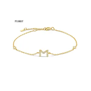 FUAMAY 18k Plaqué Or Initial Bracelet Pour Femmes Initial Bracelet Pour Couples 6mm Lettre Charme Alphabet Bracelet