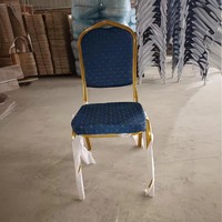 Fournisseur de chaises de banquet en métal de partie empilable en gros bon marché de Offre Spéciale