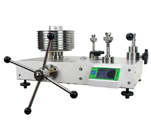 Pompe d'étalonnage OEM YWT pour testeur de jauge à piston et jauge à poids mort - Product Image 3
