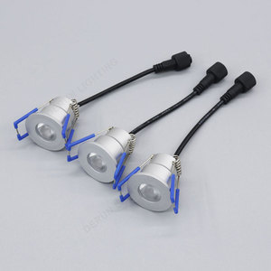 Juego de Mini Focos LED Regulables a Prueba de Agua de 12 V CC con Control Remoto para Terraza, Jardín, Techos, Cochera - Product Image 2