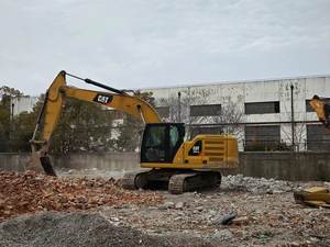 Pelle sur chenilles Caterpillar peinte à l'origine de 20 tonnes Pelle de terrassement à moteur CE 320GC 320 Pelle de terrassement d'occasion de 20 tonnes pas chère - Product Image 2