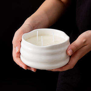 Pot à bougie en céramique de style européen transfrontalier, rond, blanc, écologique, pour cadeau DW866Y 4.5 - Product Image 1