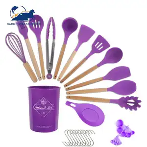 Sıcak satış 33 adet gıda sınıfı spatula kaşık ahşap saplı silikon mutfak eşyaları depolama kova ile set