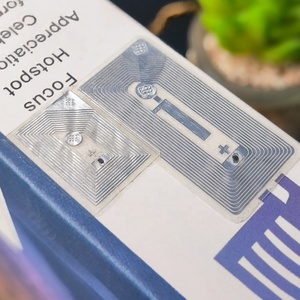 Bottiglia di <span class=keywords><strong>vino</strong></span> auto parabrezza accessori impermeabili vinile Pvc Tag Blank Nfc adesivo al dettaglio Hf 13.56 Mhz Rfid Tag - Product Image 6