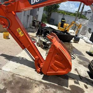 Excavadora Doosan DH60-7 de 6 Toneladas con Cucharón de Excavación, Equipo de Construcción - Product Image 4