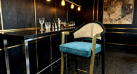 Tabouret de bar moderne de luxe avec coussin en velours turquoise, structure en métal noir et or, chaise haute pour îlot de cuisine