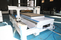 Routeur CNC ATC 1325 pour la fabrication de portes d'armoires en bois, machine de travail du bois