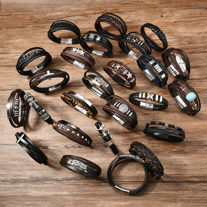 Nouveau <span class=keywords><strong>Bracelet</strong></span> <span class=keywords><strong>en</strong></span> <span class=keywords><strong>Cuir</strong></span> Tressé <span class=keywords><strong>Noir</strong></span> et Marron Fait Main avec Fermoir Magnétique <span class=keywords><strong>en</strong></span> Alliage pour <span class=keywords><strong>Homme</strong></span> – Tendance et Unique - Product Image 5
