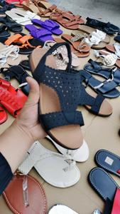 Pantuflas Planas de Verano Para Mujer Tallas Grandes 41-44 Estilo Africano Sandalias Cómodas de Moda Zapatos Baratos en Stock Venta al Por Mayor Mixta - Product Image 2