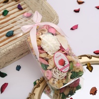 Vente en gros de petits sachets d'aromathérapie pot-pourri de fleurs séchées pour voiture chambre salle de bain-désodorisant à motif végétal pour étal de rue