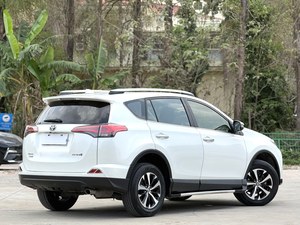 <span class=keywords><strong>Toyota</strong></span> <span class=keywords><strong>RAV4</strong></span> Urban <span class=keywords><strong>Adventure</strong></span> 2.0 CVT 2WD Style Edition, Modelo <span class=keywords><strong>2019</strong></span>, Transmisión Automática - Product Image 4