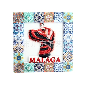 Imanes de resina para refrigerador con diseño de bailarines de peces, recuerdos turísticos de Málaga, Portugal, venta al por mayor de fábrica. - Product Image 5
