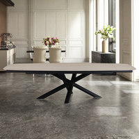 Une usine chinoise vend des meubles de salle à manger en verre trempé 8 places personnalisés, modernes, légers, sur pieds en métal de luxe, en céramique pour table