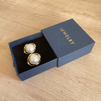 Boîte d'emballage carrée pour bijoux avec logo personnalisé, en carton, avec ruban, pour boucles d'oreilles et bagues, fermeture à cordon.
