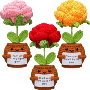 Muñeca de Ganchillo con Forma de Rosa y Tarjeta de Agradecimiento por Ayudarme a Crecer, Regalos para Maestros, Cumpleaños, Decoración para el Hogar y la Oficina, Hilo de Lana - Product Image 1