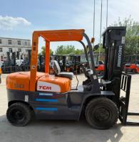 Menjual Forklift Diesel TCM 5 Ton dengan Hydraulic Side Shifter, Mesin Isuzu, Ban Solid, Pengoperasian Duduk, Performa Stabil, Tiga
