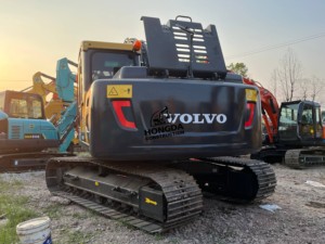 รถขุดตีนตะขาบ Volvo EC140 ปี 2022 มือสอง น้ำหนัก 14 ตัน บุ้งกี๋ขนาด 0.93 ลูกบาศก์เมตร กำลัง 69 กิโลวัตต์ เครื่องยนต์ Volvo Penta - Product Image 2
