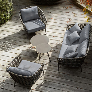 Tavolo rotondo quadrato piccolo <span class=keywords><strong>da</strong></span> <span class=keywords><strong>giardino</strong></span> dal design unico per esterni e <span class=keywords><strong>sedie</strong></span> in rattan mobili <span class=keywords><strong>da</strong></span> <span class=keywords><strong>giardino</strong></span> - Product Image 4