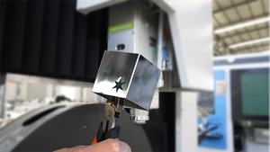 Machine de découpe laser à fibre <span class=keywords><strong>Lasermax</strong></span> 3000w Mandrin de tuyau jusqu'à 600mm Découpe laser pour tube de cuivre en acier au carbone Tube rond carré - Product Image 4