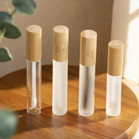 Tabung Lip Balm Lipstik Kosmetik Ramah Lingkungan 3Ml 5Ml Kosong dengan Ukiran Logo Tutup Bambu Tas Makeup Tabung Lip Gloss Perjalanan