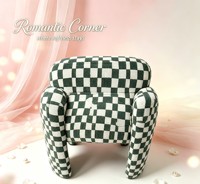 Fauteuil d'appoint moelleux à carreaux crème noir, canapé simple en peluche douce et romantique pour une décoration intérieure confortable