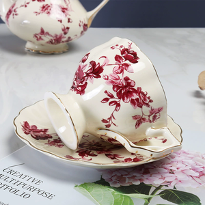 Juego de Café y Té con Diseño de Rosas Rojas Europeas, Tazas de Cerámica Creativas, Regalos Personalizados al por Mayor - Product Image 6