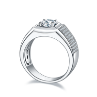 Meilleure vente bijoux fins de luxe à la mode à la mode 1ct 1.0ct 1 carat 6.5mm Moissanite S925 bagues en argent Sterling pour mariage hommes