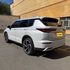 GAC Mitsubishi <span class=keywords><strong>Outlander</strong></span> 2025 2024 <span class=keywords><strong>2023</strong></span> Autos Usados de 7 Plazas 1.5T 48V Híbrido Suave SUV Compacto con Techo Panorámico Universal - Product Image 4