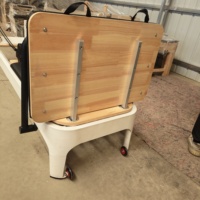 Reformer de Pilates de Aluminio de Lujo, Equipo Profesional de Grado Estudio con Acolchado de Alta Densidad y Deslizamiento Silencioso