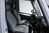 Véhicule utilitaire électrique 4x4 Portée de 300km Mini camion électrique Fourgonnette de livraison automatique du dernier kilomètre