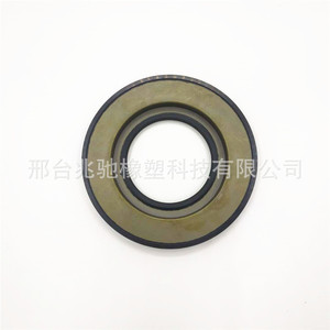 ซีลน้ำมันเพลาข้อเหวี่ยงด้านหลังสำหรับเครื่องยนต์เพอร์กินส์ รุ่น 050209107 อะไหล่เครื่องยนต์ - Product Image 1