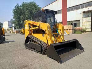 Cargadora Compacta para Jardín y Granja, Fácil de Usar, con Opciones de Excavadora, Barredora, Quitanieves, con Motor de Marca con Emisiones EPA Euro V - Product Image 3