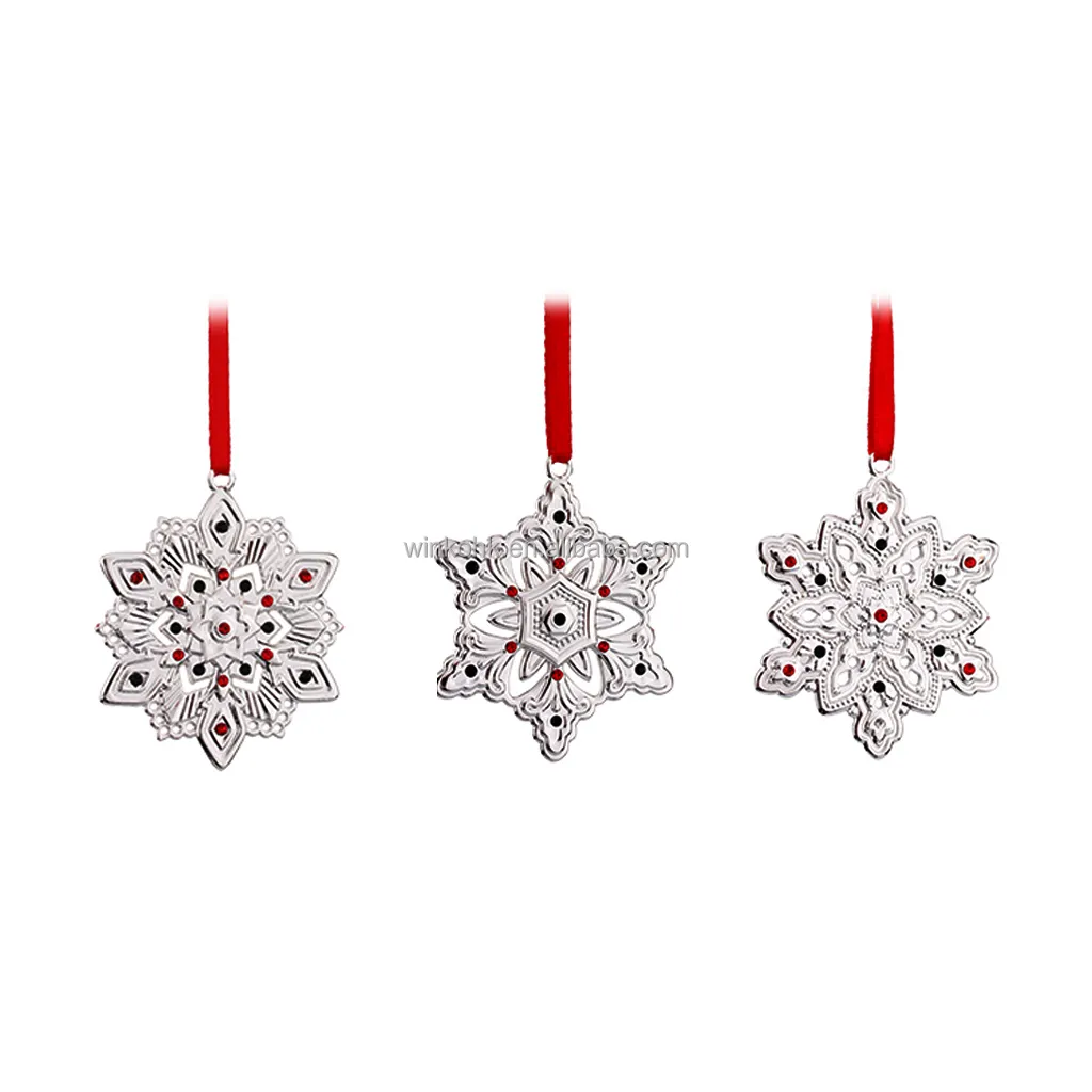 Best-seller conjunto de 3 metal die casting com padrão em relevo cristal colorido mini floco de neve Natal Ornamento Xmas Tree Decor