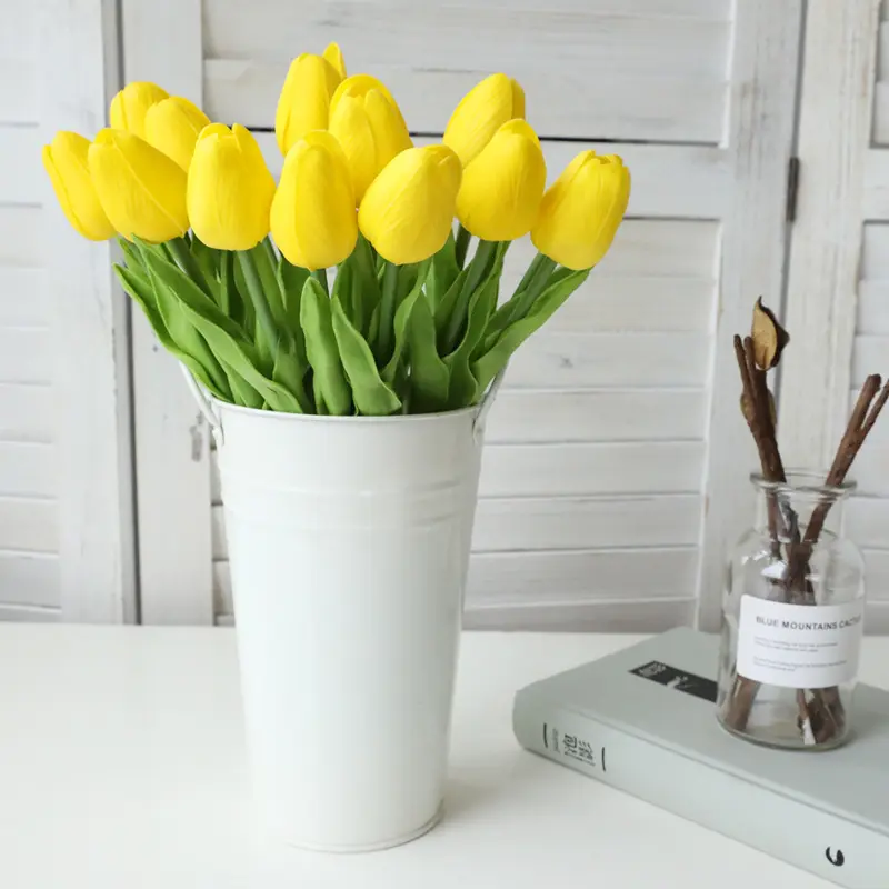 Commercio all'ingrosso vero amore tulipano fiore artificiale simulato PU Cross Border Design per matrimonio all'aperto decorazione della casa festa della mamma
