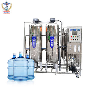 Équipement de purification d'eau par osmose inverse (RO) avec pompe PLC capable de traiter les sources d'eau polluées, turbidité 500 NTU, 500 L/heure - Product Image 1