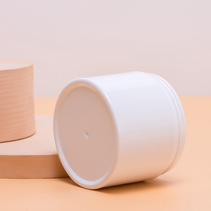 علب كريم فاخرة من البلاستيك PET سميكة بسعة 250 مل و260 مل ووزن 123 جرام وقطر 83 مم، متوفرة باللون الأبيض والشفاف لمستحضرات التجميل والعناية بالبشرة والجسم من KAIGE - Product Image 4