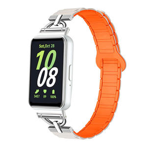 Bracelet de montre en silicone bicolore magnétique pour Samsung Galaxy Fit 3, vente en gros d'usine - Product Image 6