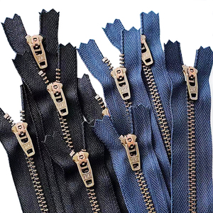 Glissière <span class=keywords><strong>YKK</strong></span> à verrouillage automatique, faible MOQ, vente en gros directe usine # 3 # 5 # <span class=keywords><strong>8</strong></span> Fermetures <span class=keywords><strong>éclair</strong></span> en laiton et cuivre personnalisées <span class=keywords><strong>YKK</strong></span> pour jeans - Product Image 2