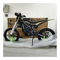 Moto électrique tout-terrain Surron Ultra Bee 2026 74V 60Ah avec moteur central 24,5 kW, suspension intégrale