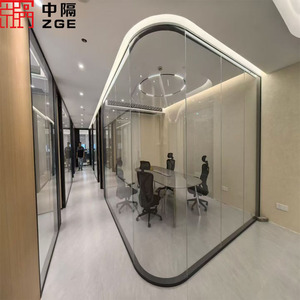 Système <span class=keywords><strong>de</strong></span> <span class=keywords><strong>cloison</strong></span> <span class=keywords><strong>de</strong></span> bureau panoramique incurvée moderne en aluminium et <span class=keywords><strong>verre</strong></span>, séparateur d'espace <span class=keywords><strong>de</strong></span> travail <span class=keywords><strong>intérieur</strong></span>, <span class=keywords><strong>cloison</strong></span> panoramique - Product Image 3