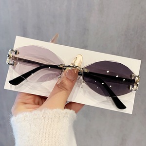 Polygonal <b>Frameless</b> Sunglasses For Women Gold <b>Frame</b> Ac Lens Uv400 Protection Outdoor Sunscreen Trendy Style - Product Image 1
